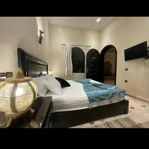 https://riad-hanafi-5.marrakeshhotelsmorocco.com